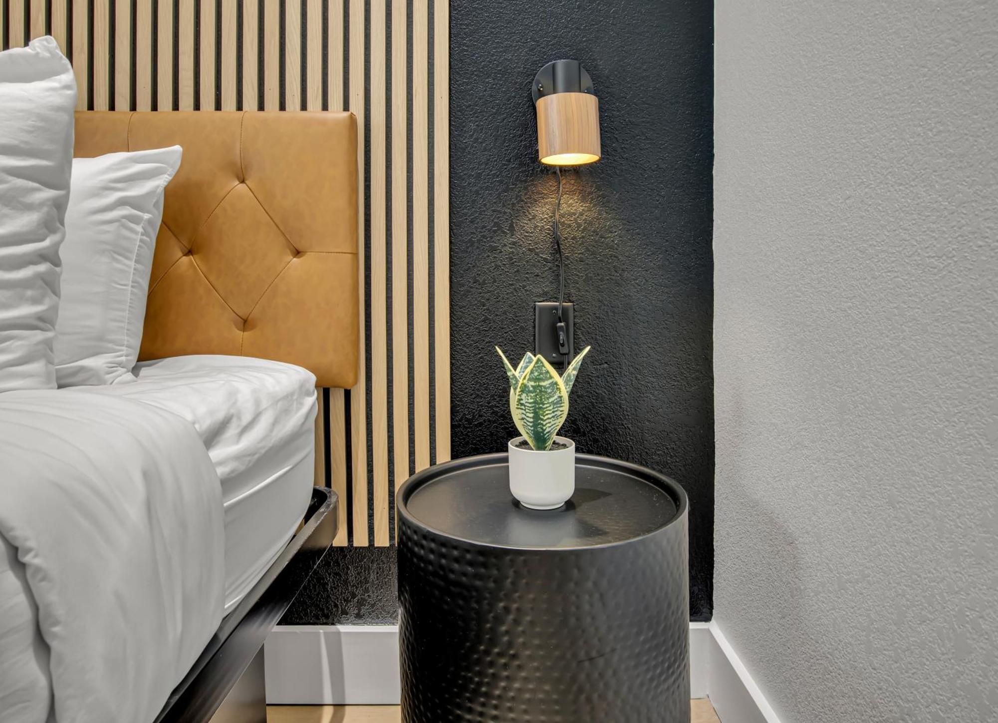 בנטונוויל The Block Hotel מראה חיצוני תמונה