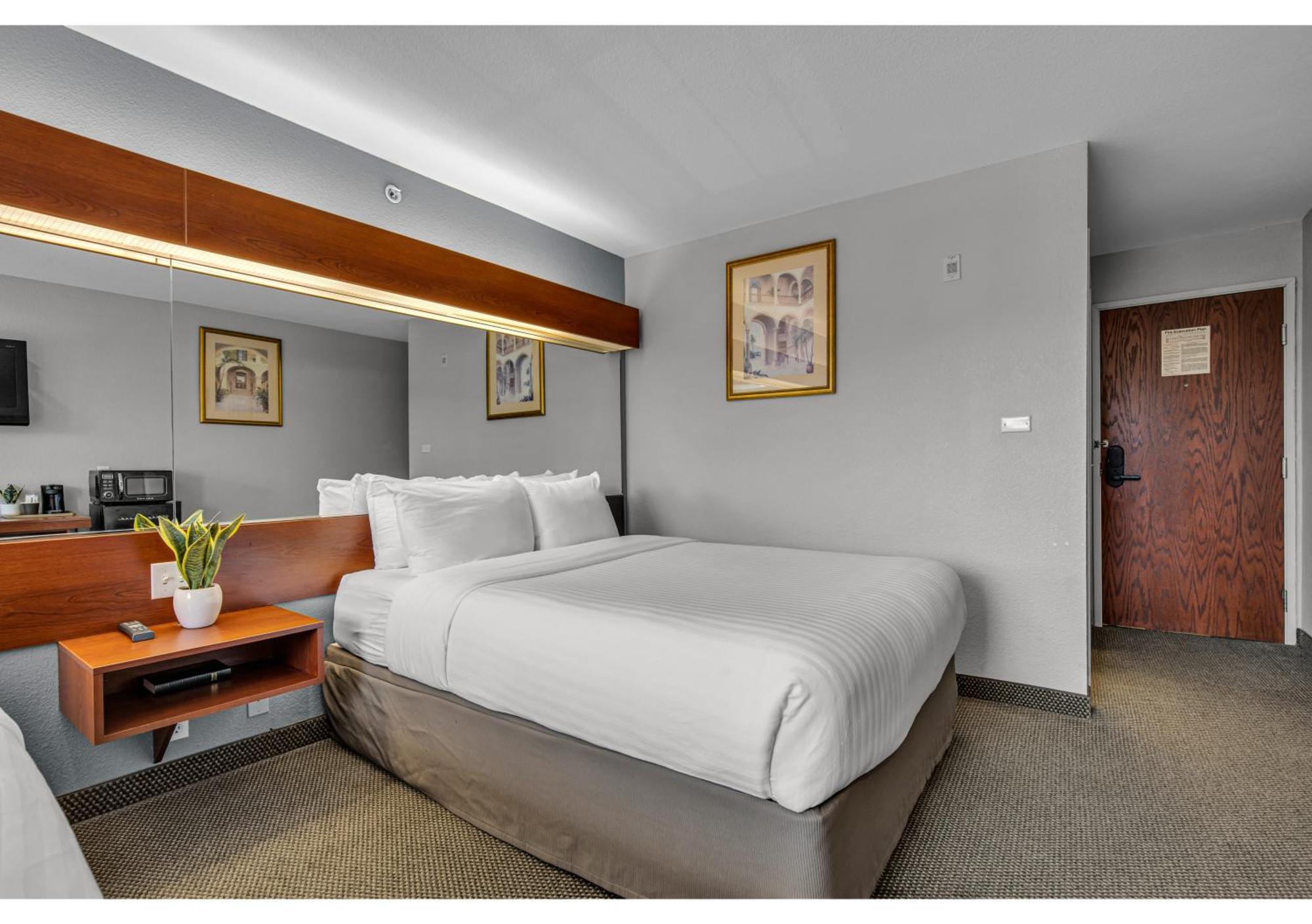 בנטונוויל The Block Hotel מראה חיצוני תמונה