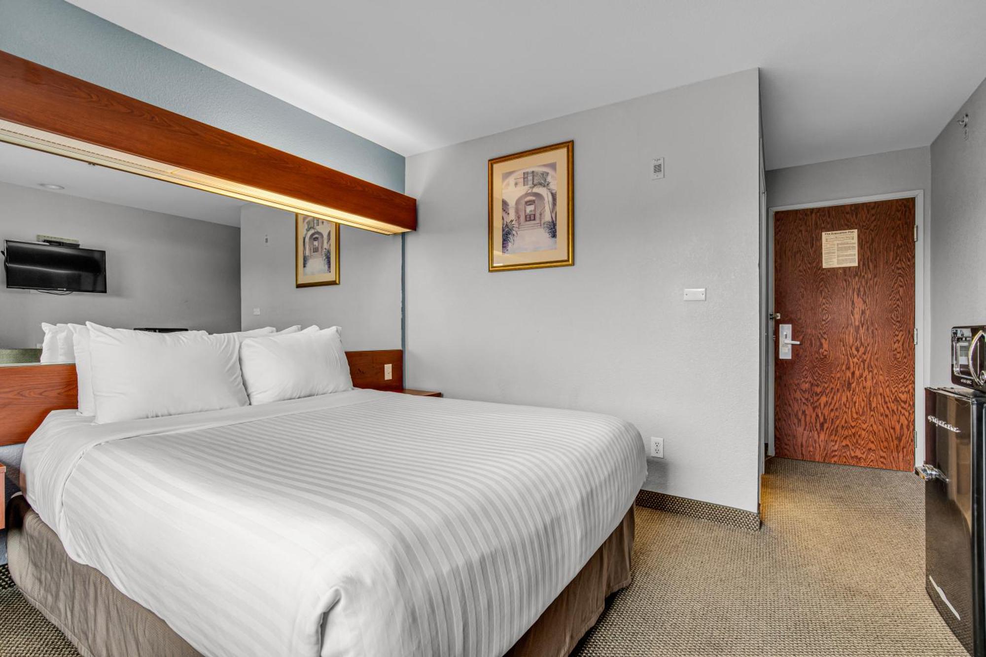 בנטונוויל The Block Hotel מראה חיצוני תמונה