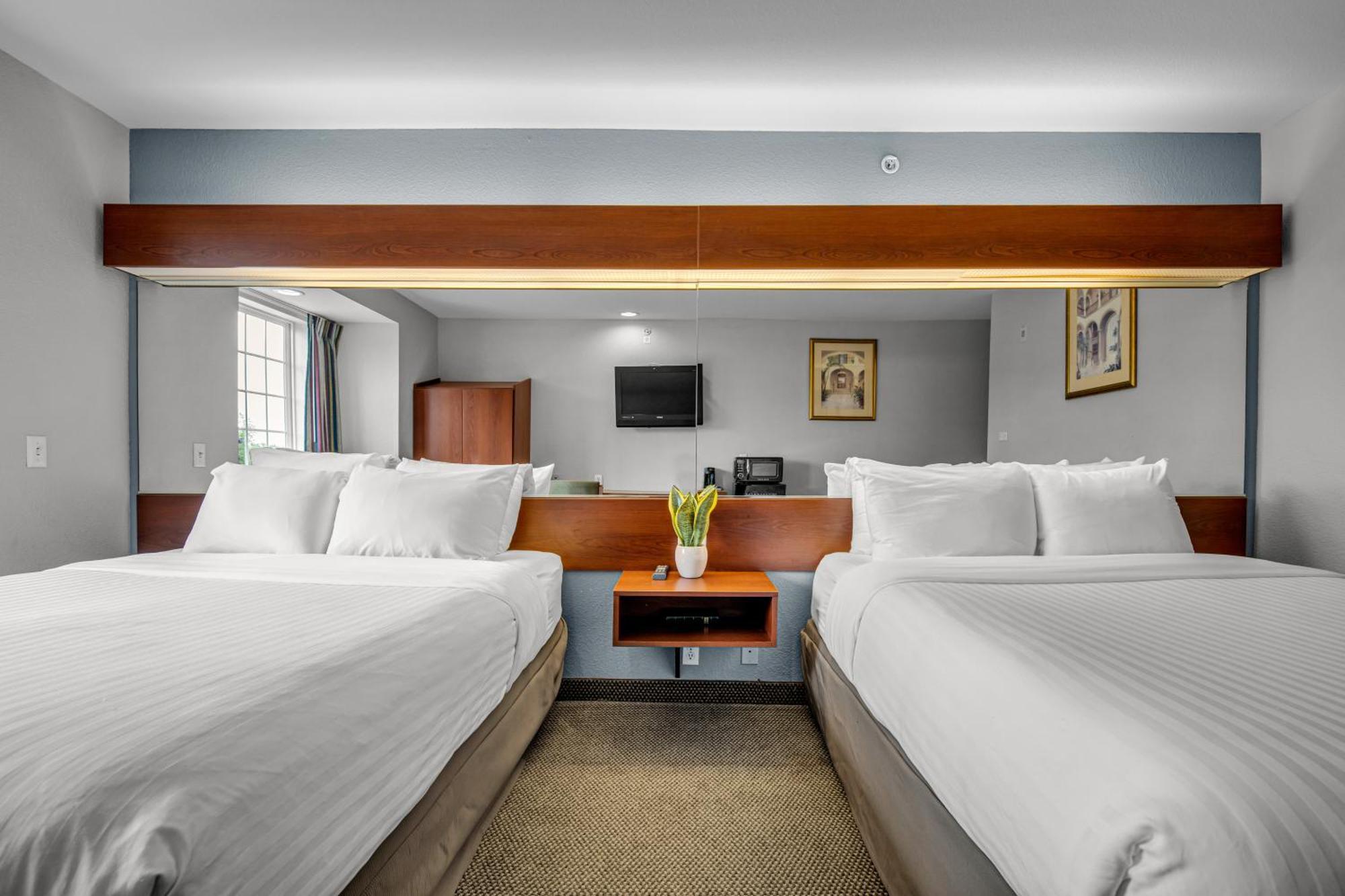 בנטונוויל The Block Hotel מראה חיצוני תמונה