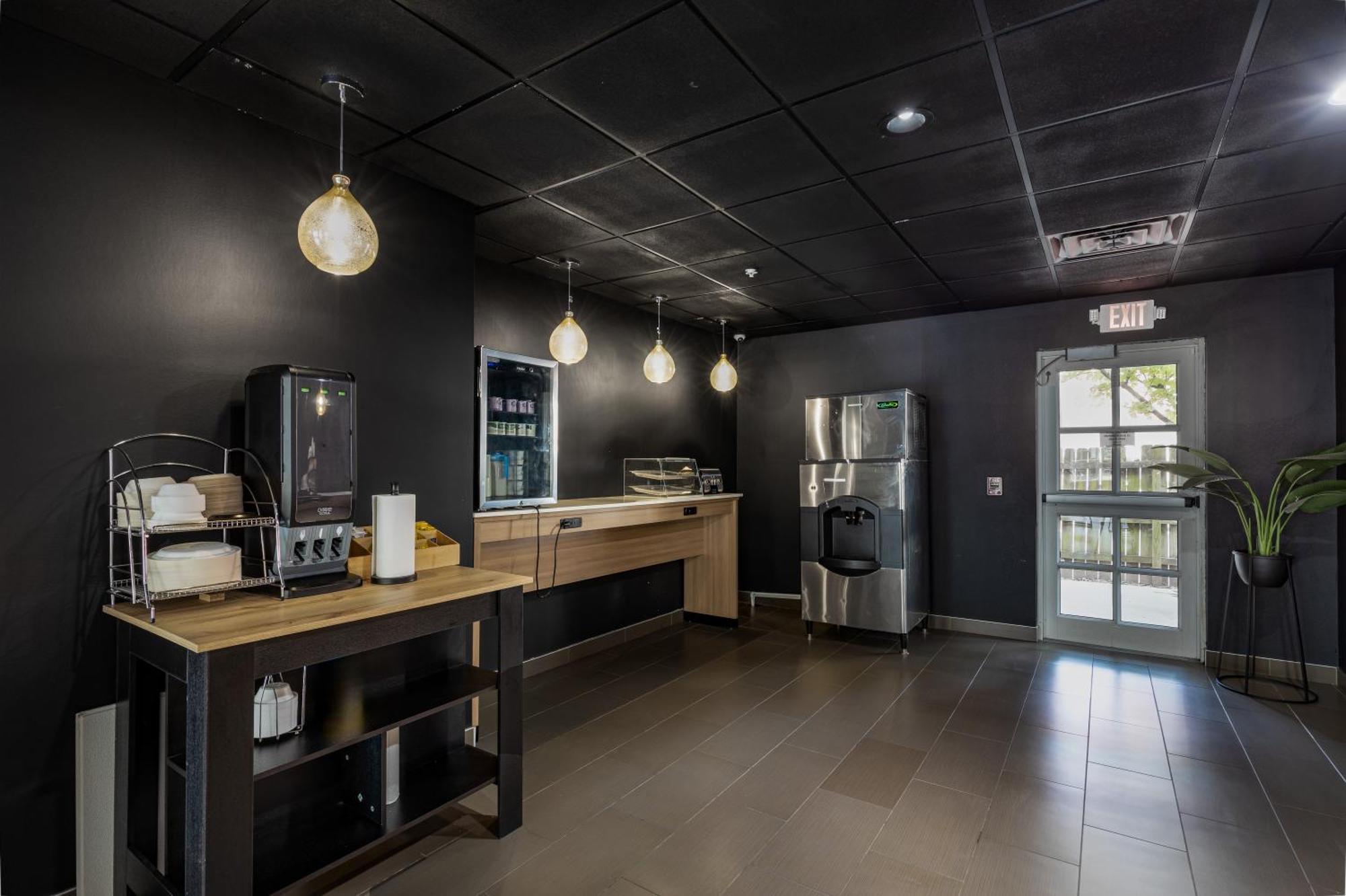 בנטונוויל The Block Hotel מראה חיצוני תמונה